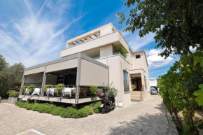 Rooms & Restaurant Matanovi Dvori